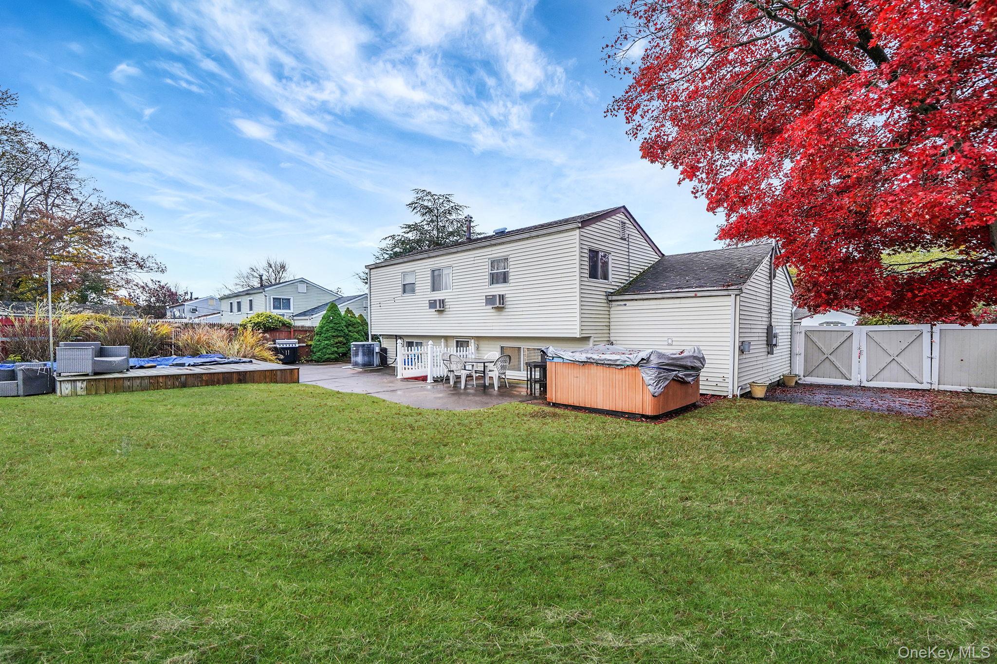 #6 photo, 325 W 16th Street, Deer Park , NY 11729