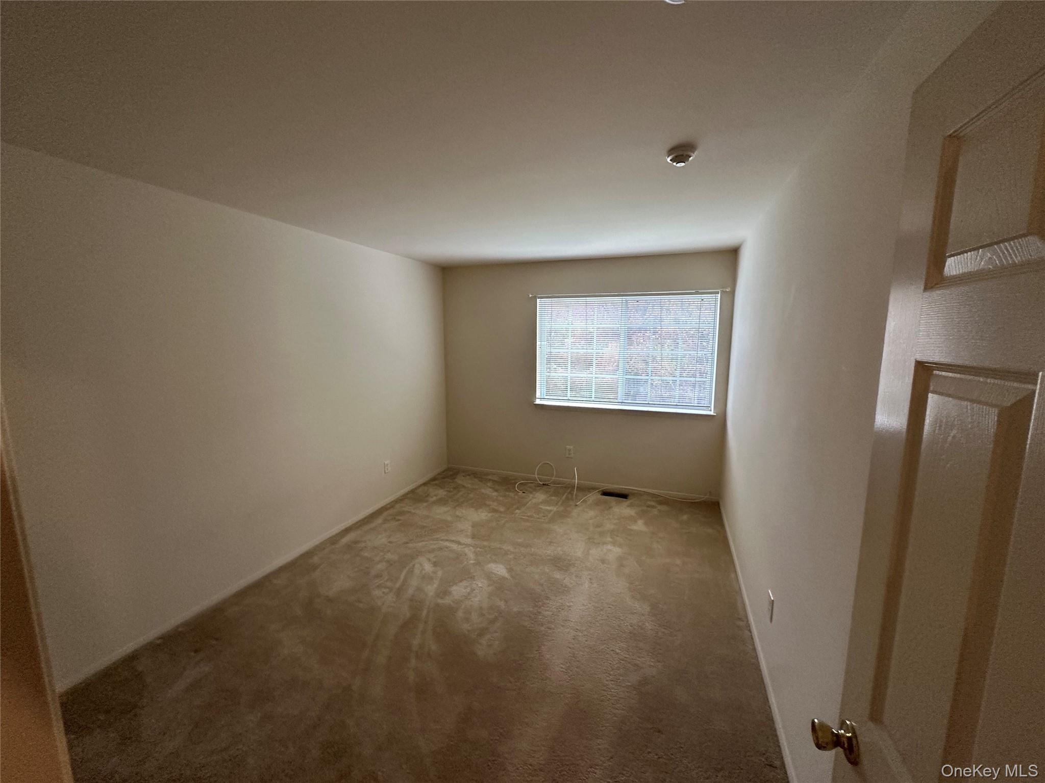 #9 photo, 328 Prairie Court, Manorville , NY 11949