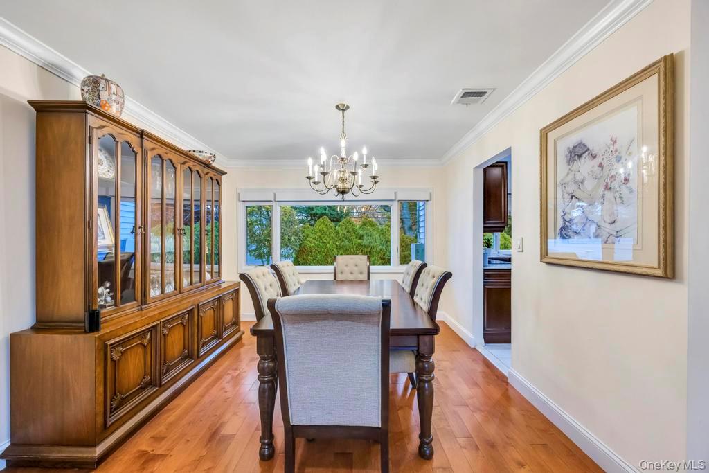 #14 photo, 24 Glenwood Road, Plainview , NY 11803