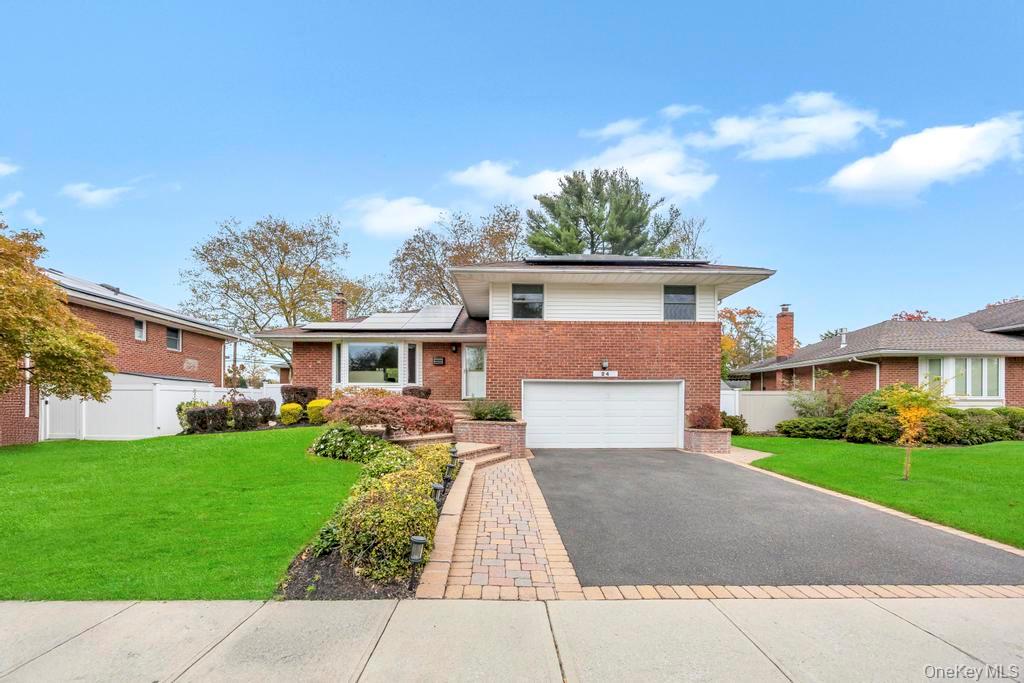 #2 photo, 24 Glenwood Road, Plainview , NY 11803