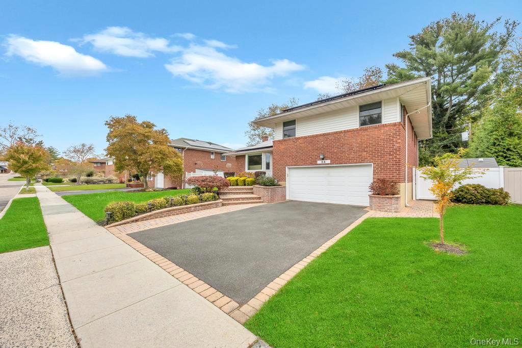 #5 photo, 24 Glenwood Road, Plainview , NY 11803