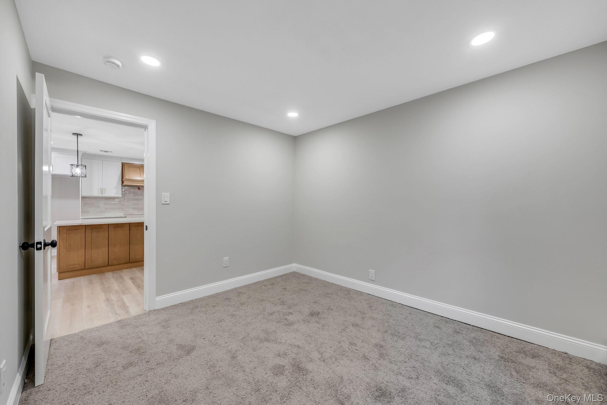 #17 photo, 1911 Carroll Avenue, Merrick , NY 11566