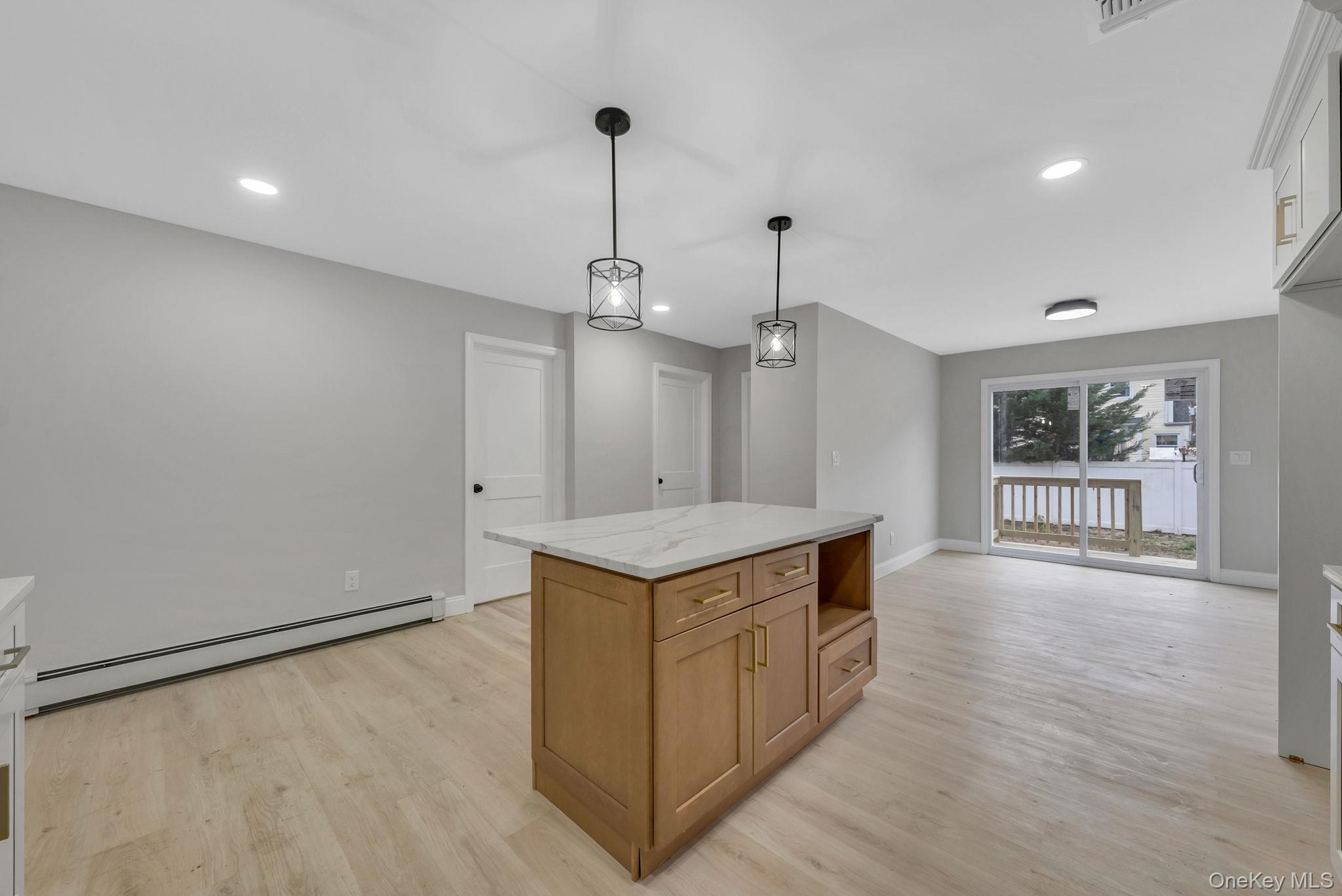 #7 photo, 1911 Carroll Avenue, Merrick , NY 11566