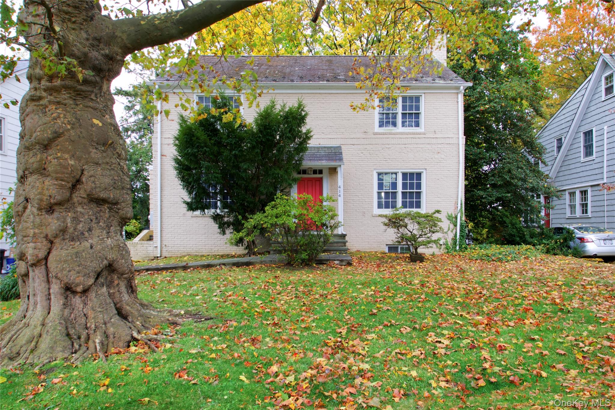 #2 photo, 414 Hunt Lane, Manhasset , NY 11030