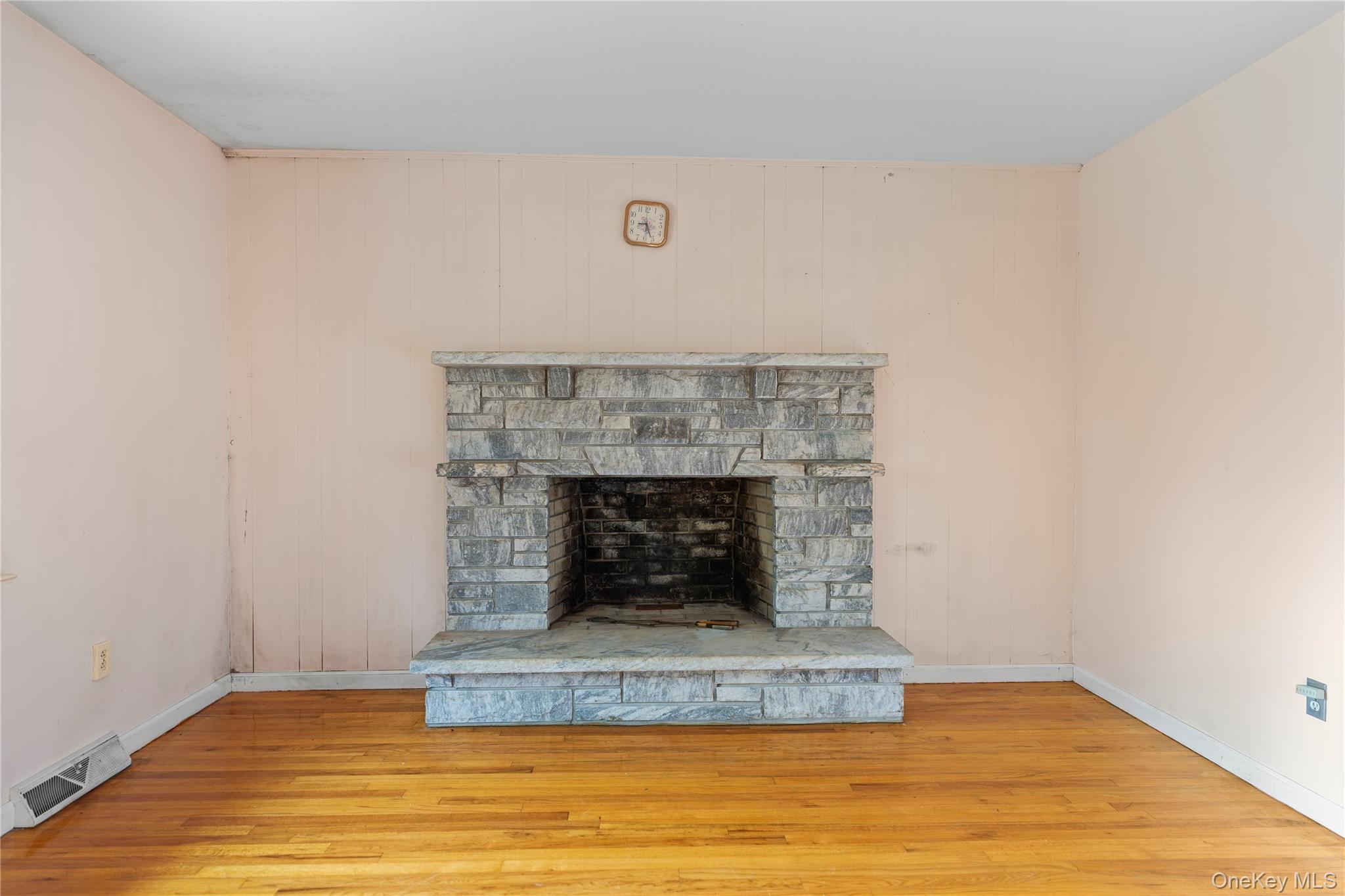 #12 photo, 1 Edsam Road, Valley Cottage , NY 10989