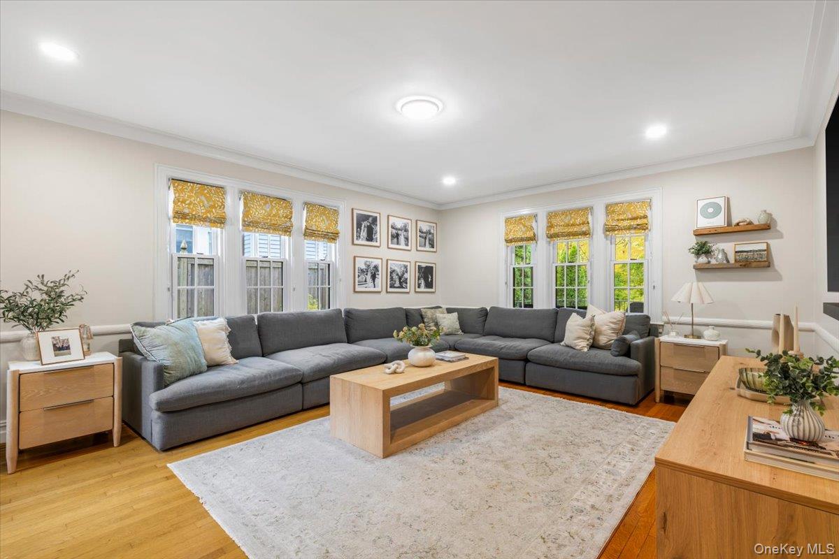 #10 photo, 620 Timpson Street, Pelham , NY 10803