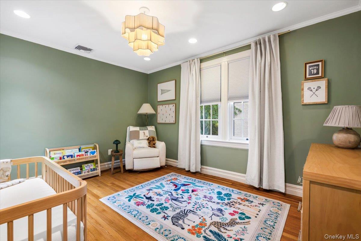 #17 photo, 620 Timpson Street, Pelham , NY 10803