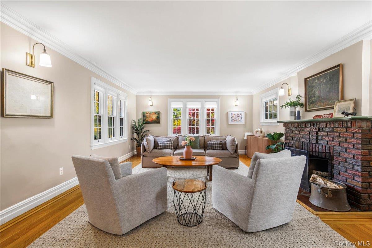 #4 photo, 620 Timpson Street, Pelham , NY 10803