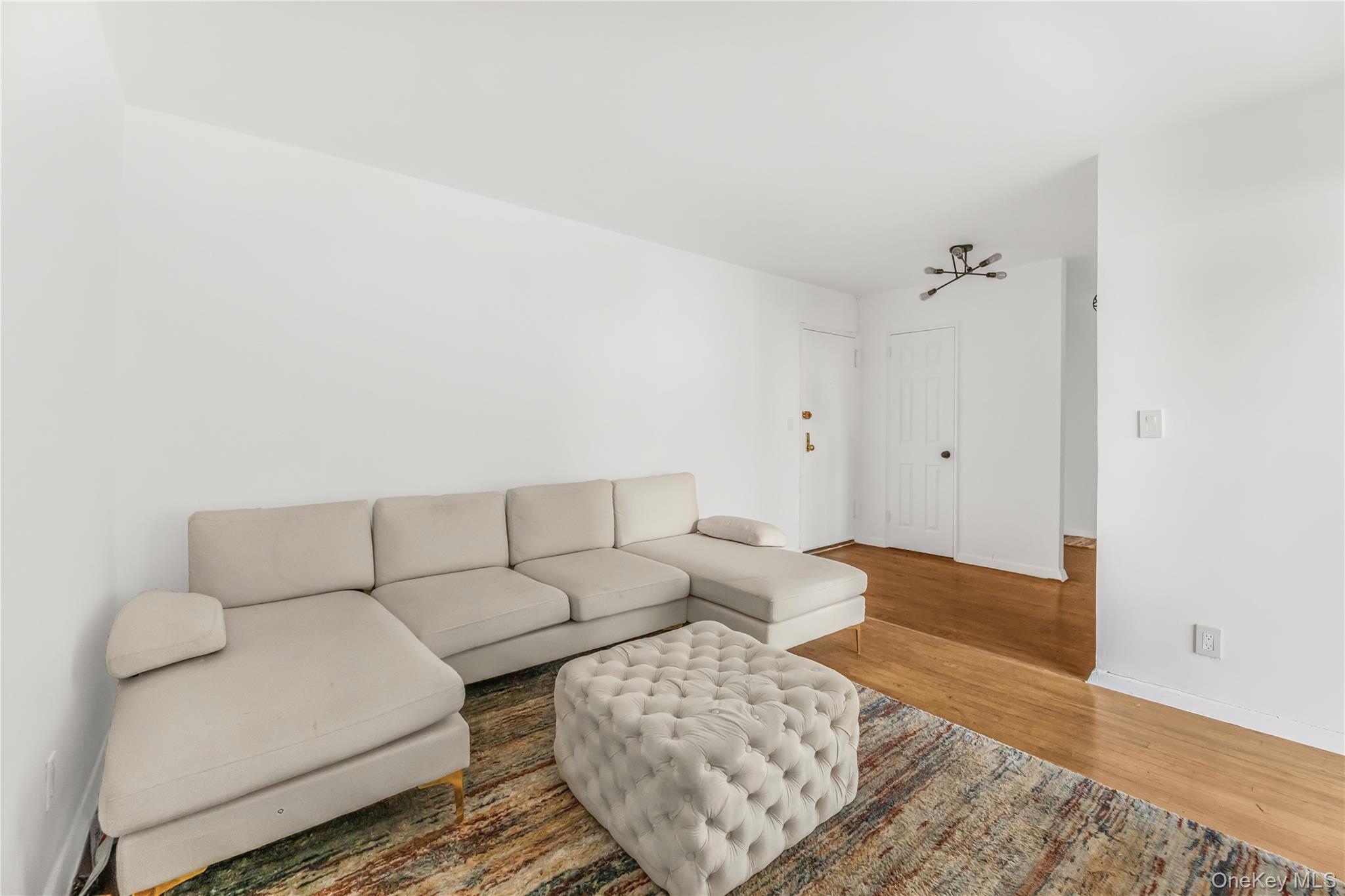 #4 photo, 365 Bronx River Road, Yonkers , NY 10704