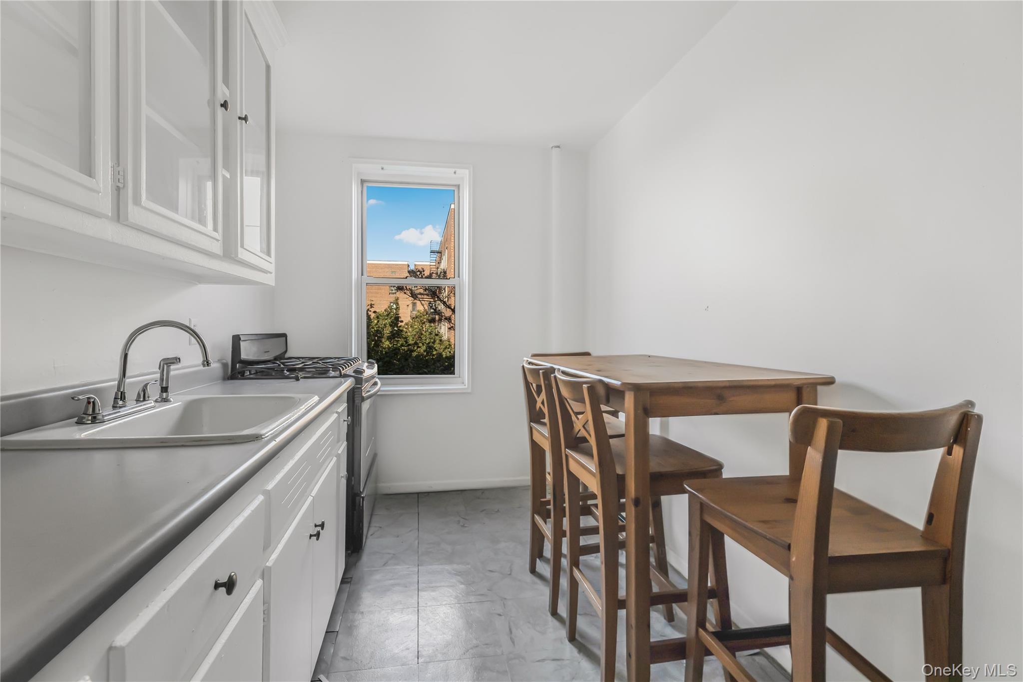 #6 photo, 365 Bronx River Road, Yonkers , NY 10704