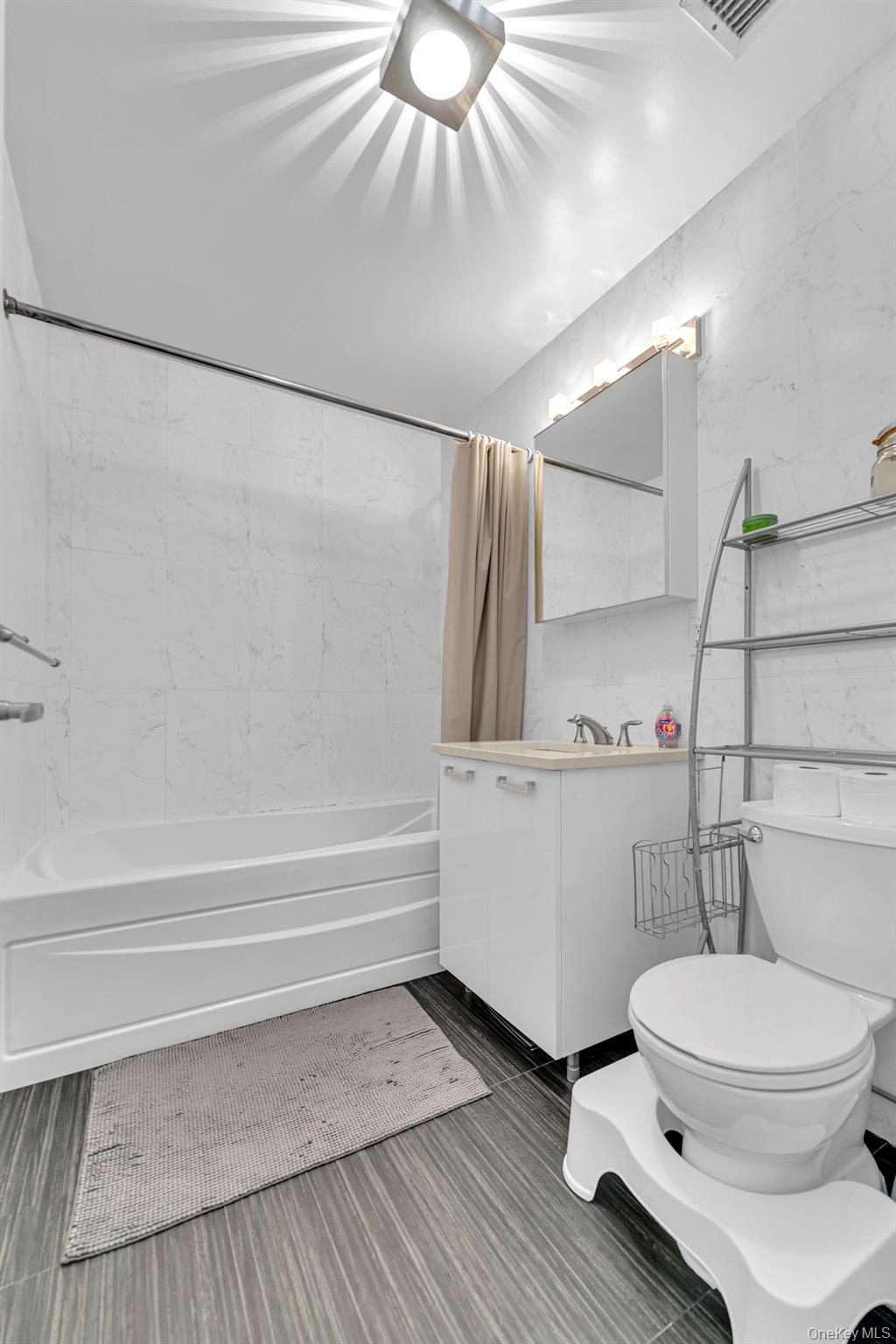 #8 photo, 353 E 104 Street, New York (Manhattan) , NY 10029