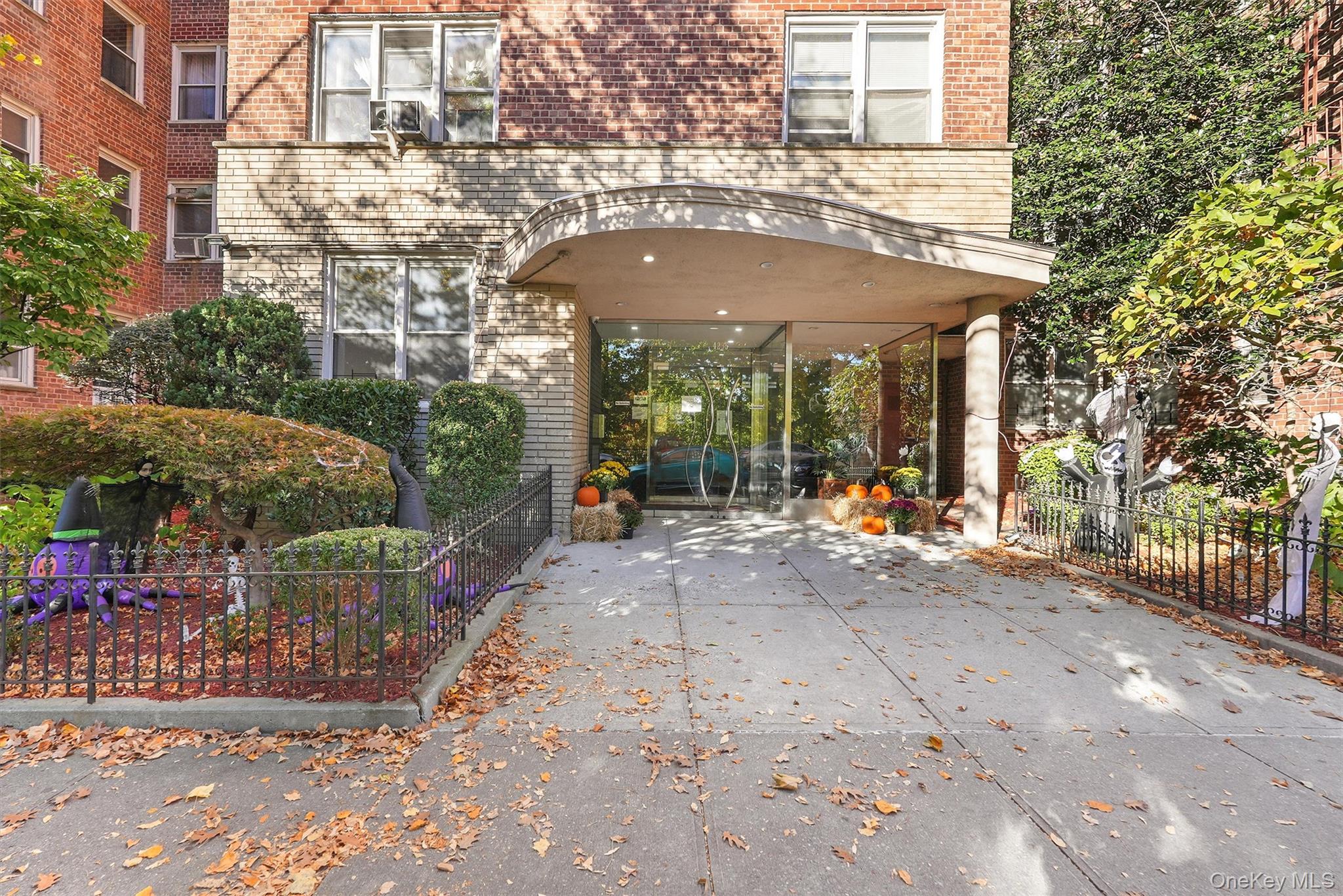 #4 photo, 4295 Webster Avenue, Bronx , NY 10470