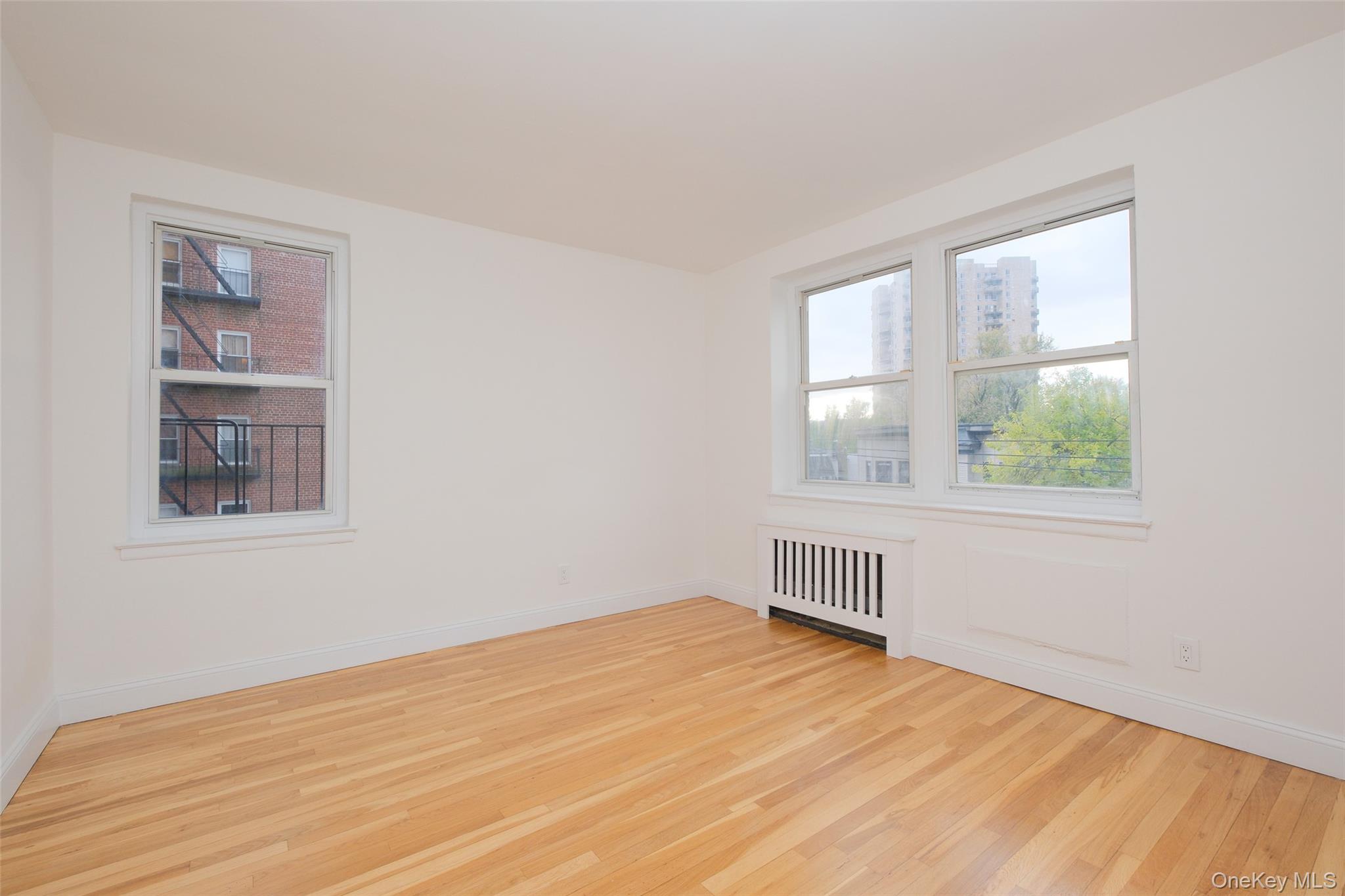 #5 photo, 440 Warburton Avenue, Yonkers , NY 10701