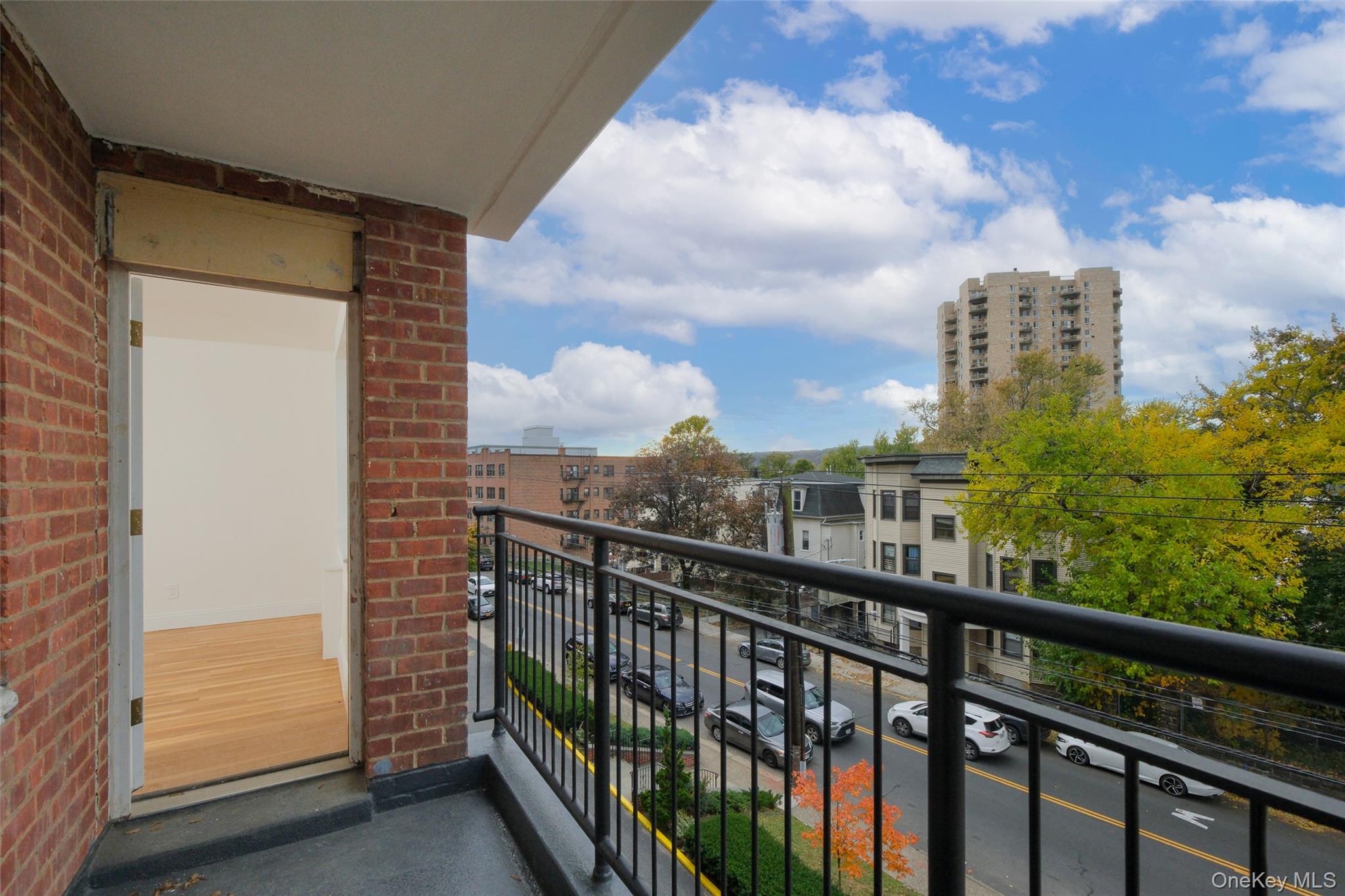 #7 photo, 440 Warburton Avenue, Yonkers , NY 10701