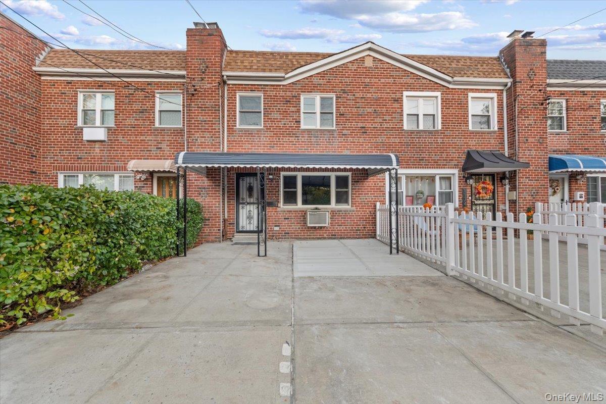 #1 photo, 1176 Fairfax Avenue, Bronx , NY 10465