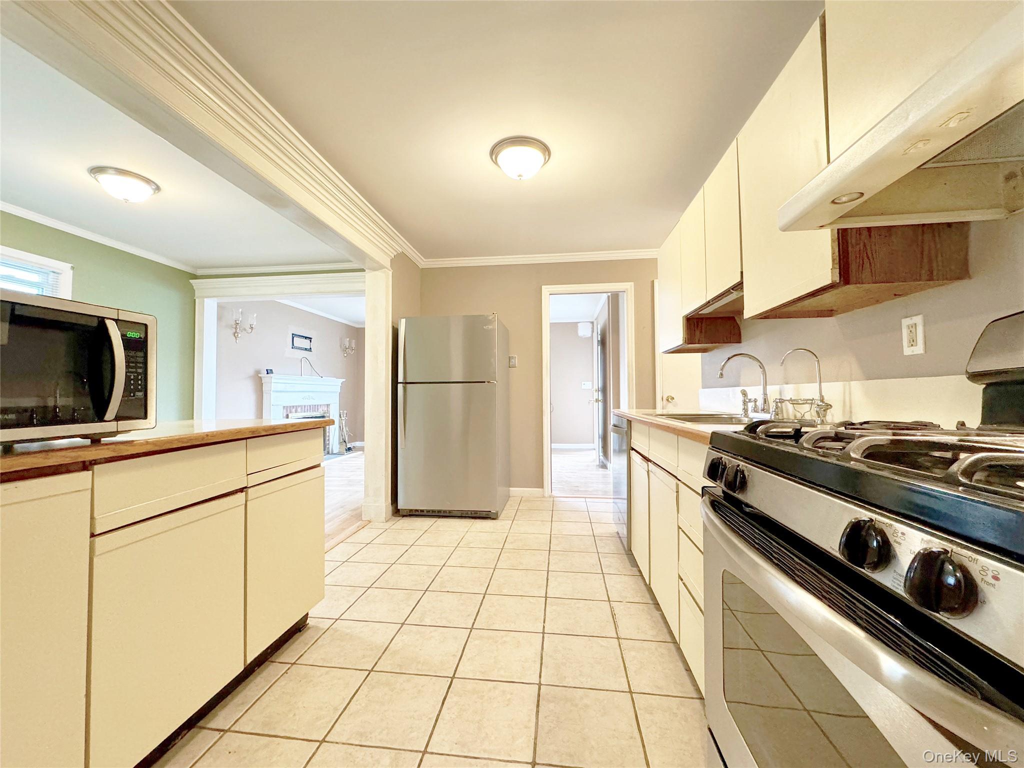 #6 photo, 14 Cherry Street, East Northport , NY 11731