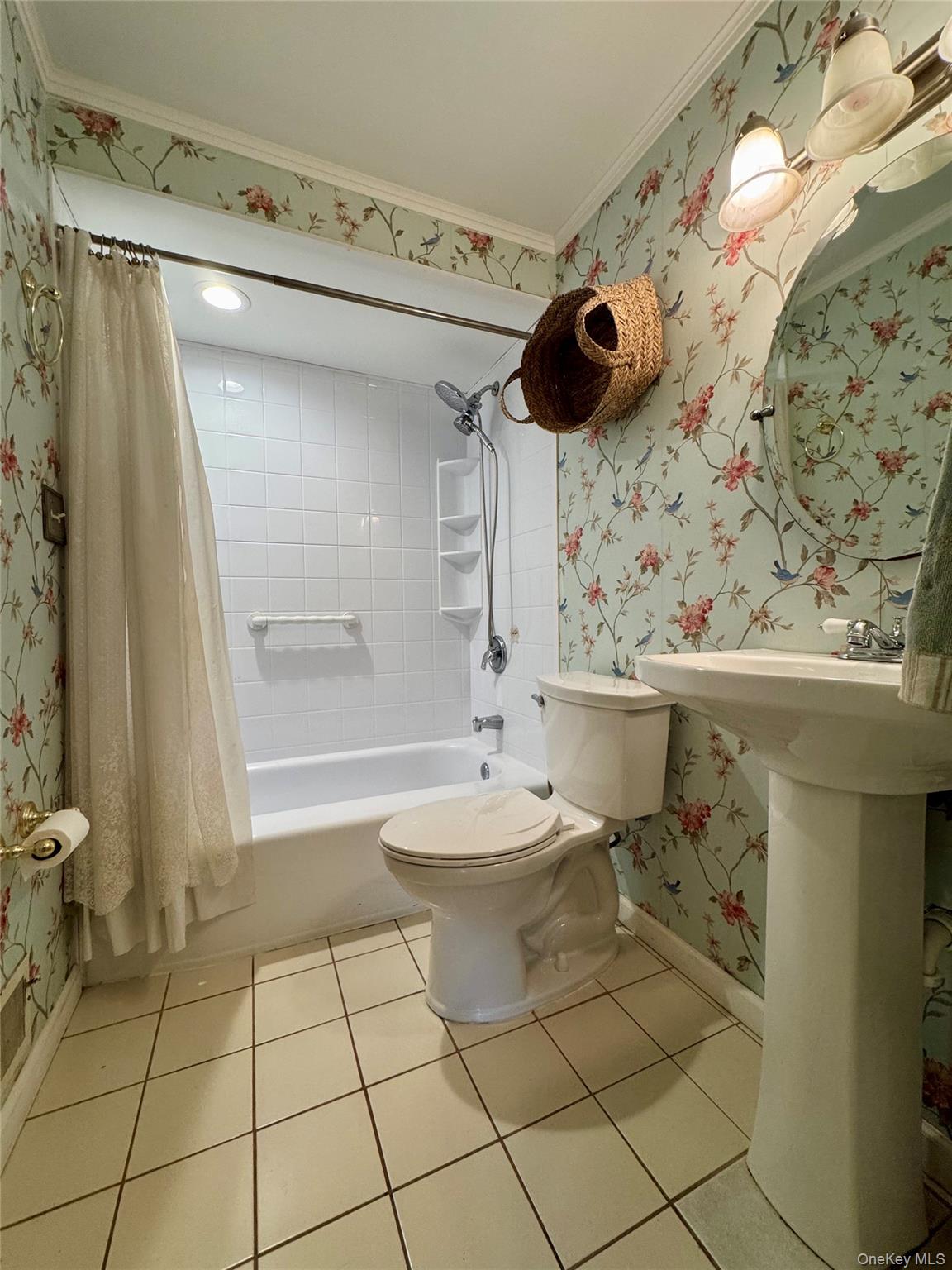 #8 photo, 14 Cherry Street, East Northport , NY 11731