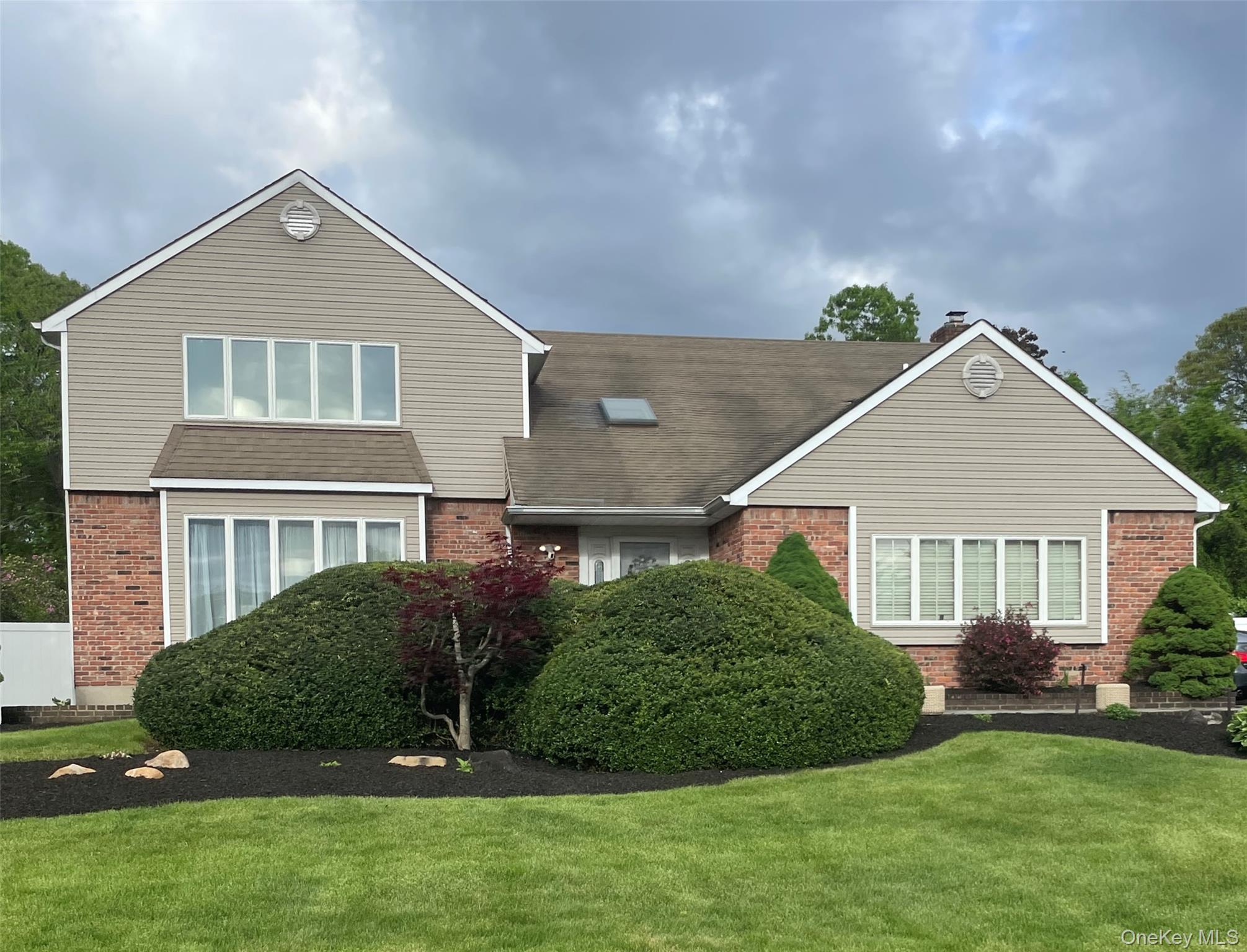 #1 photo, 9 Kimberly Avenue Avenue, Farmingville , NY 11738