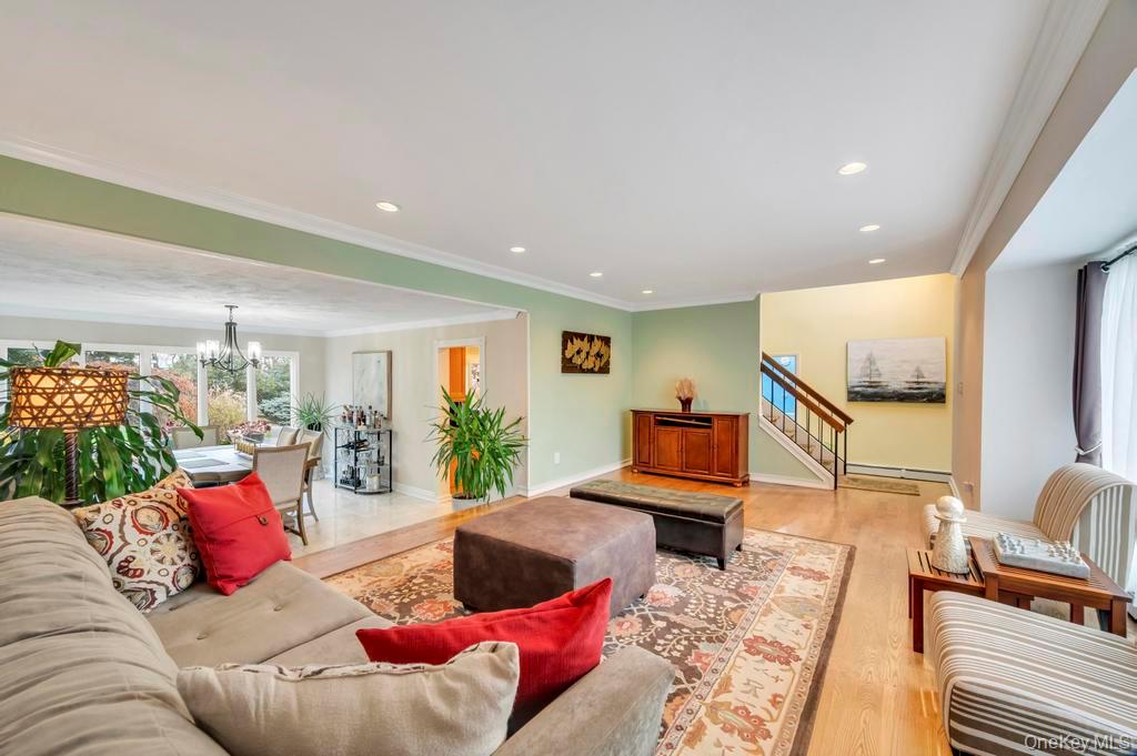 #8 photo, 9 Kimberly Avenue Avenue, サフォーク郡 Farmingville , NY 11738