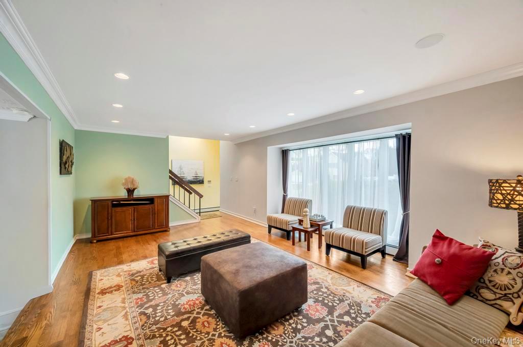 #9 photo, 9 Kimberly Avenue Avenue, サフォーク郡 Farmingville , NY 11738