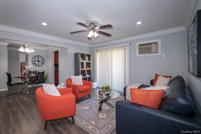 #4 photo, 675 Conklin Street, Farmingdale , NY 11735