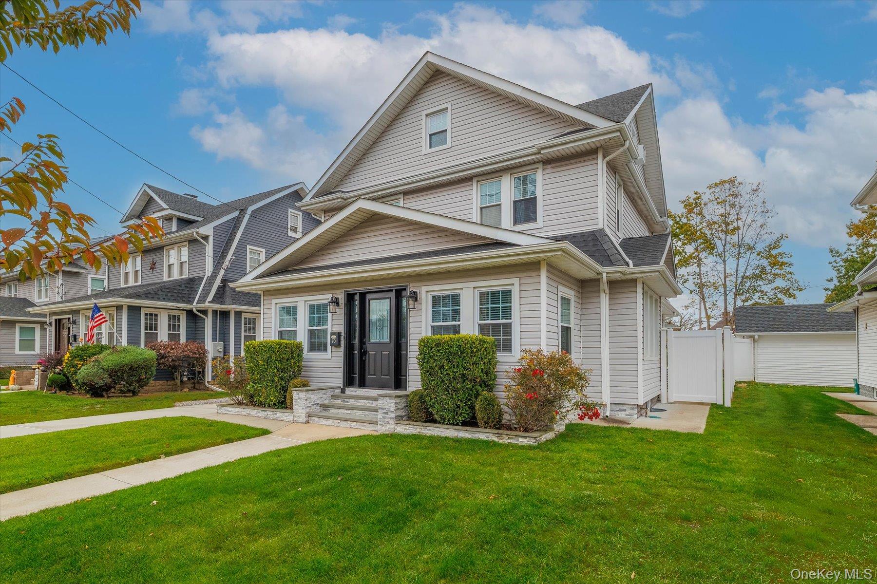 #3 photo, 70 Denton Avenue, Lynbrook , NY 11563