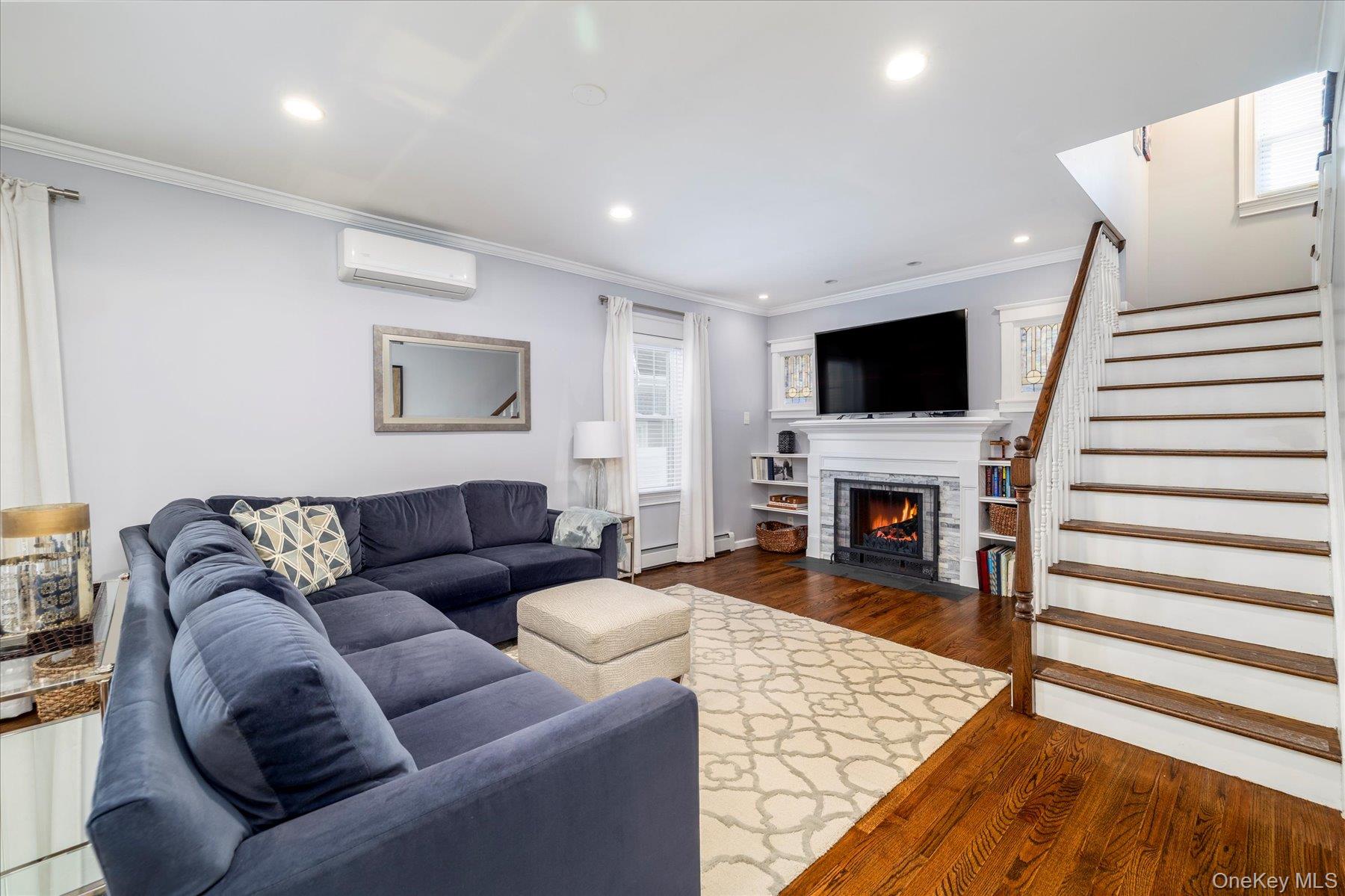 #8 photo, 70 Denton Avenue, Lynbrook , NY 11563