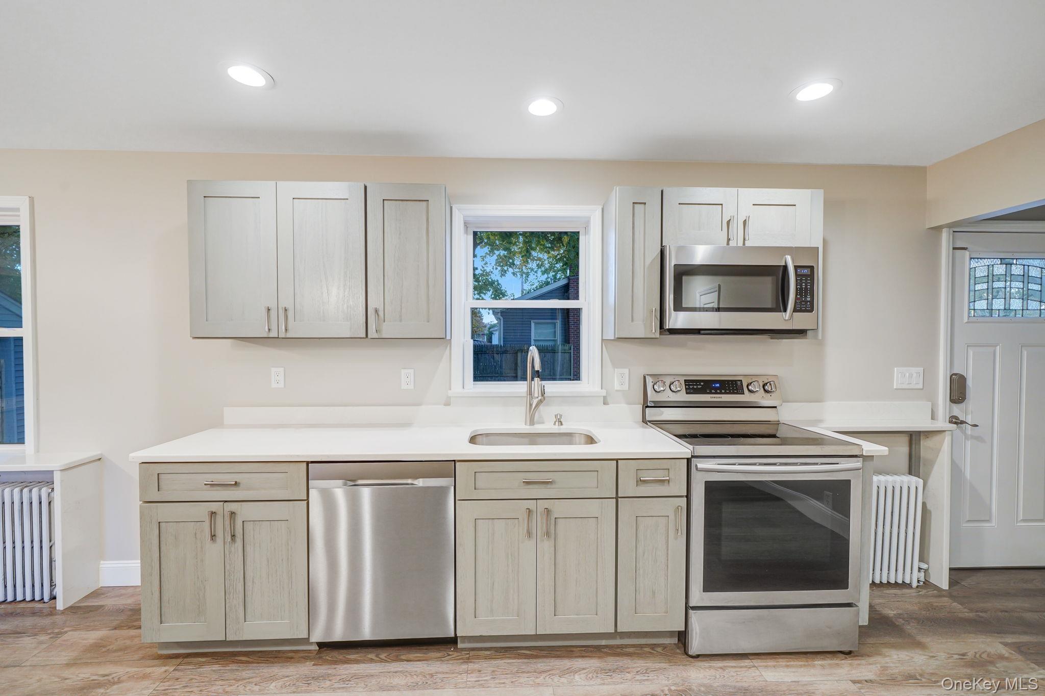 #11 photo, 69 Poplar Street, Port Jefferson Station , NY 11776