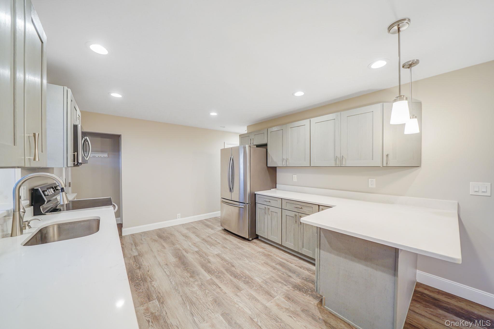 #12 photo, 69 Poplar Street, Port Jefferson Station , NY 11776