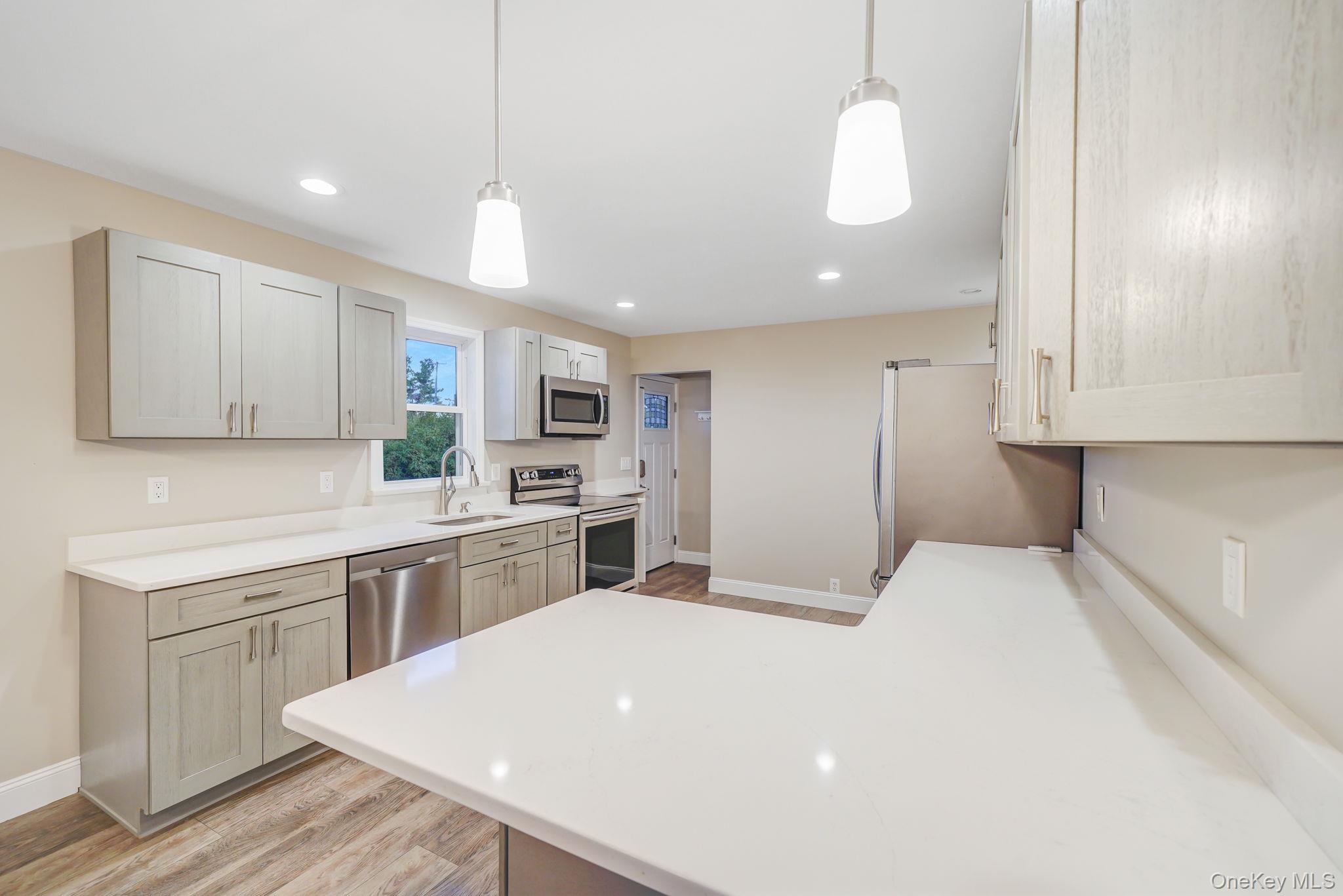 #13 photo, 69 Poplar Street, Port Jefferson Station , NY 11776