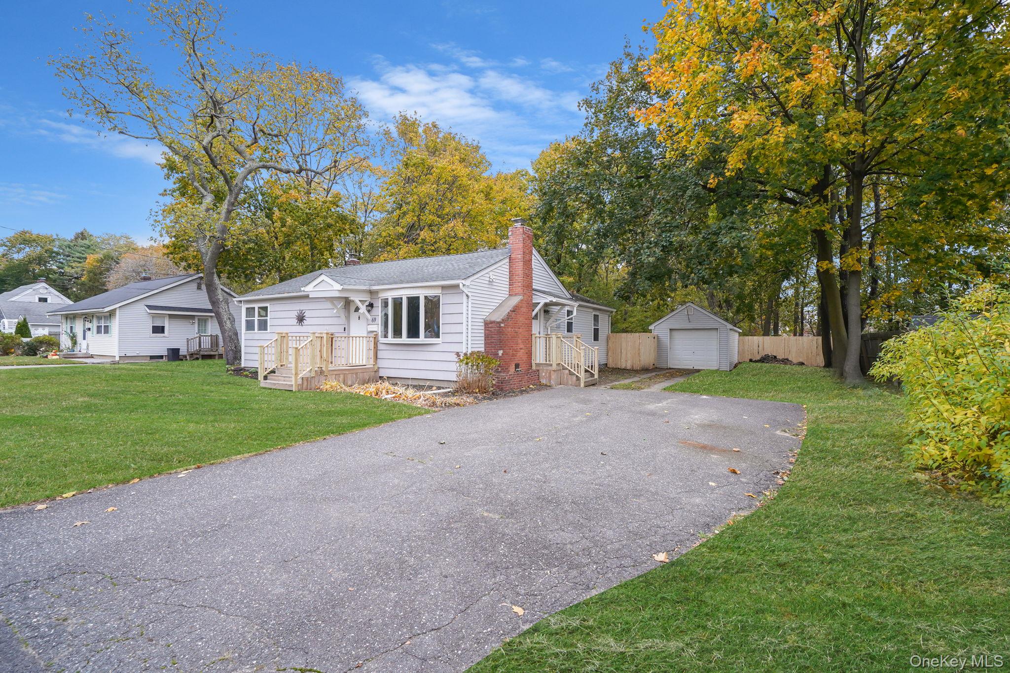 #3 photo, 69 Poplar Street, Port Jefferson Station , NY 11776