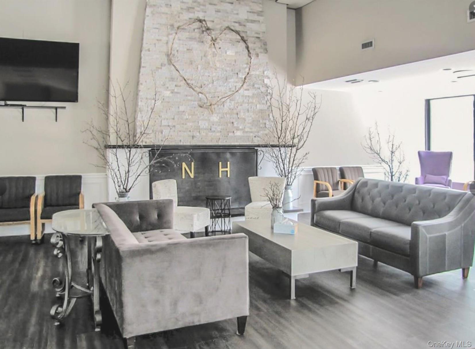 #13 photo, 103 Richmond Boulevard, Ronkonkoma , NY 11779