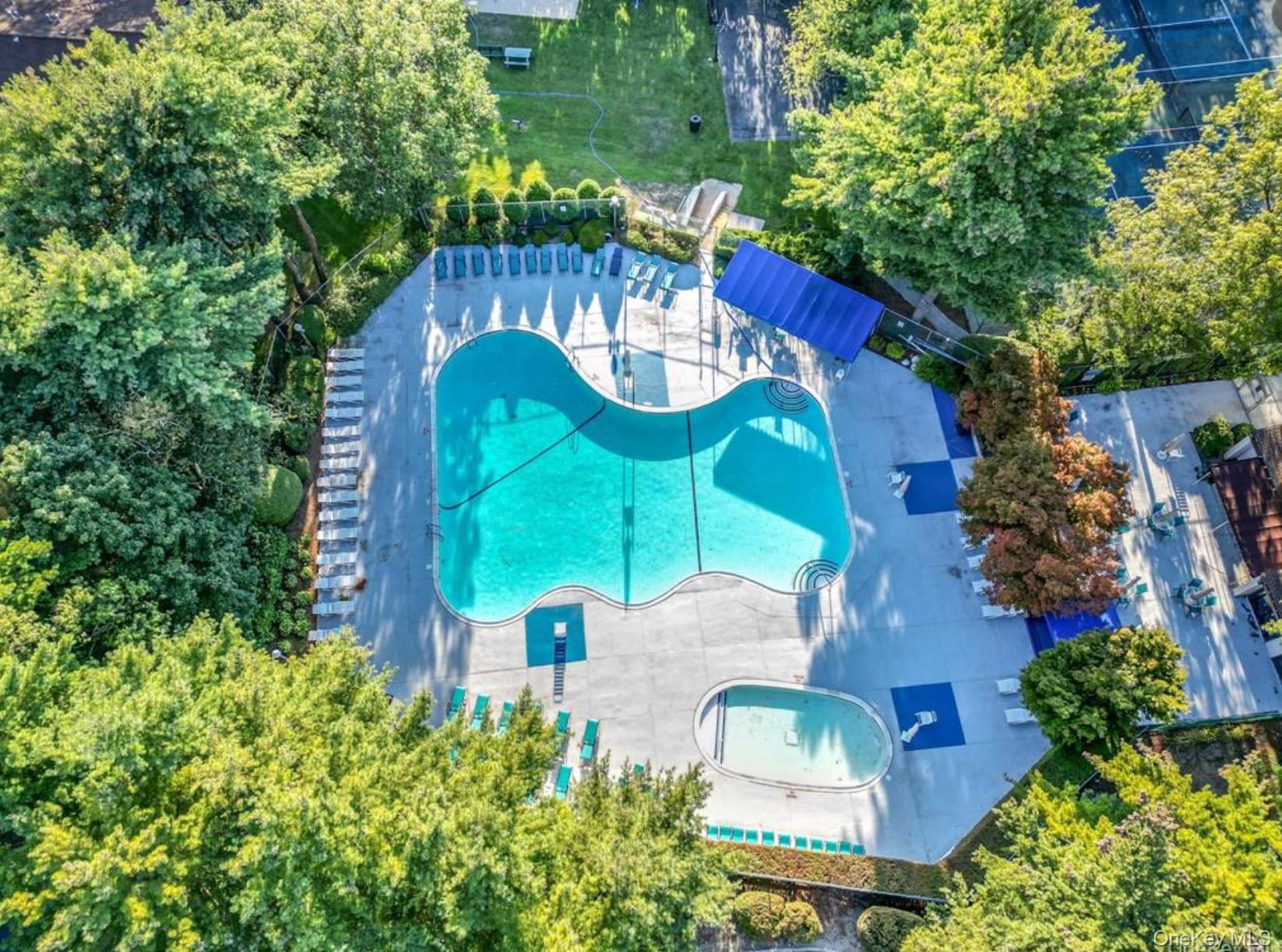 #14 photo, 103 Richmond Boulevard, Ronkonkoma , NY 11779