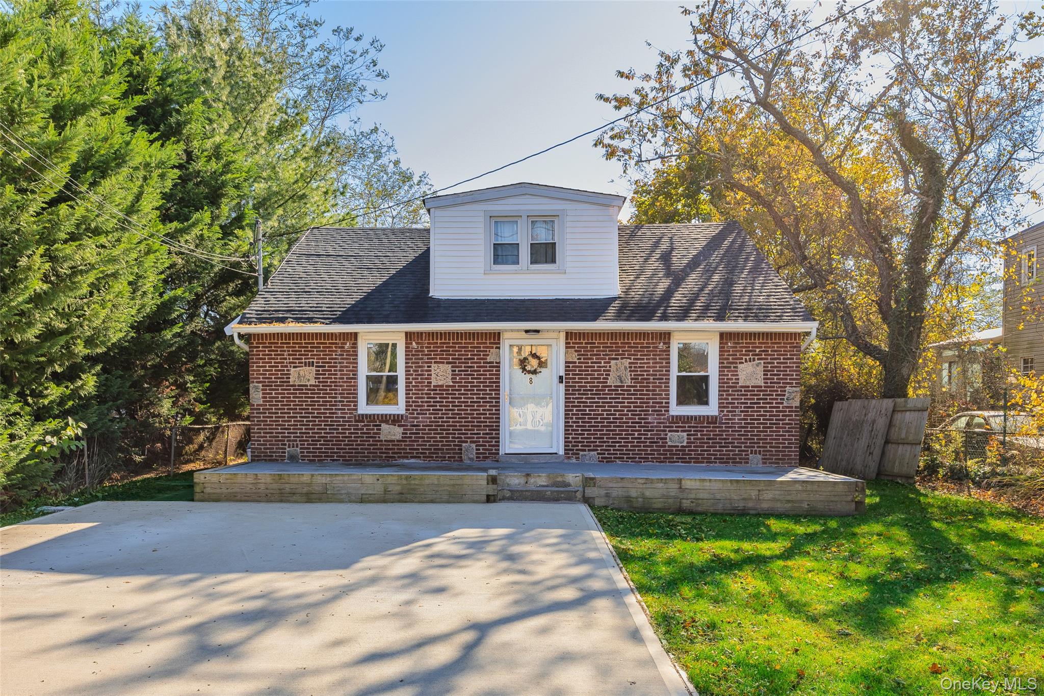 #3 photo, 8 Edgewater Drive, Mastic Beach , NY 11951