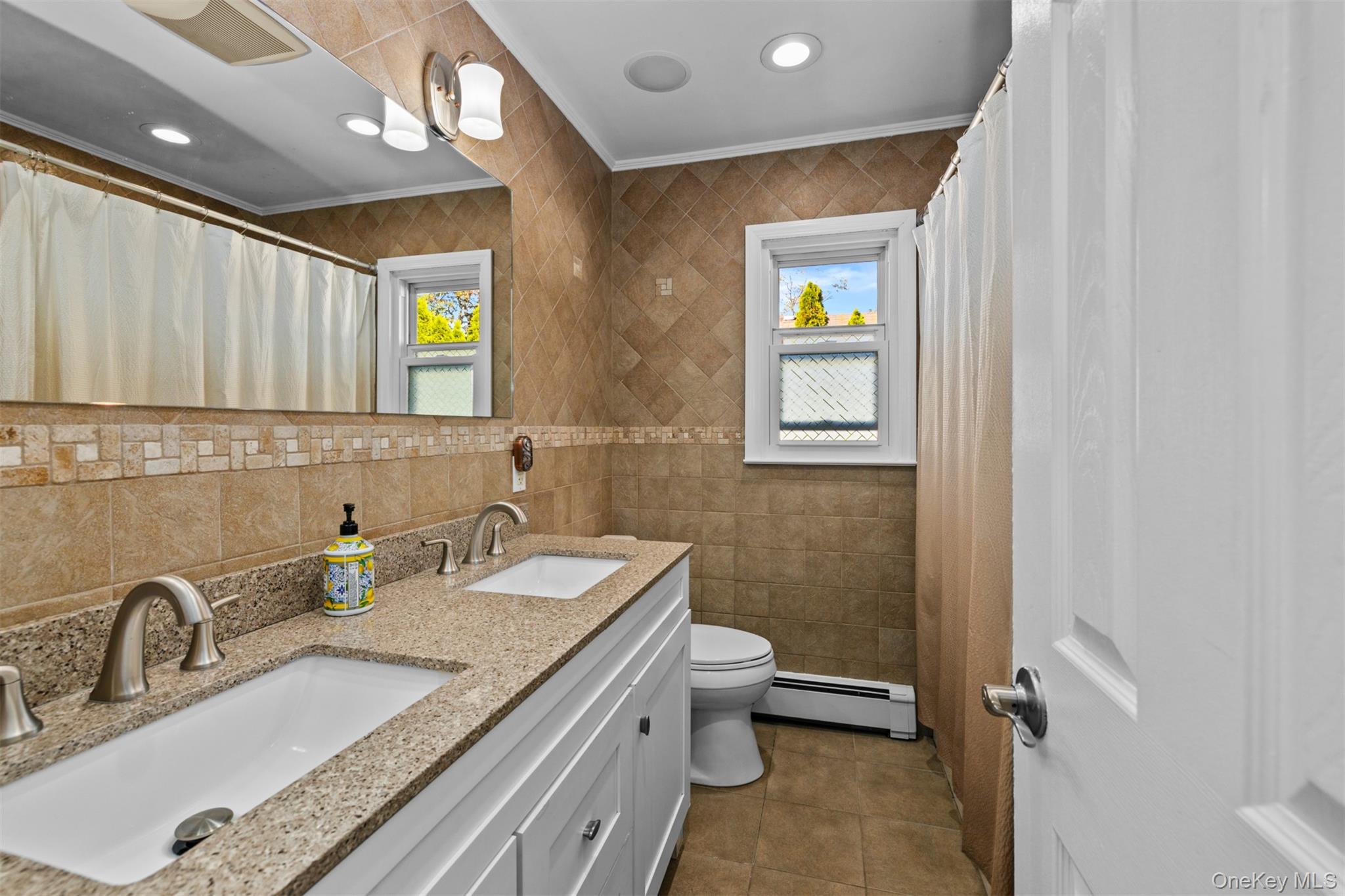 #7 photo, 135 N Linden Street, Massapequa , NY 11758