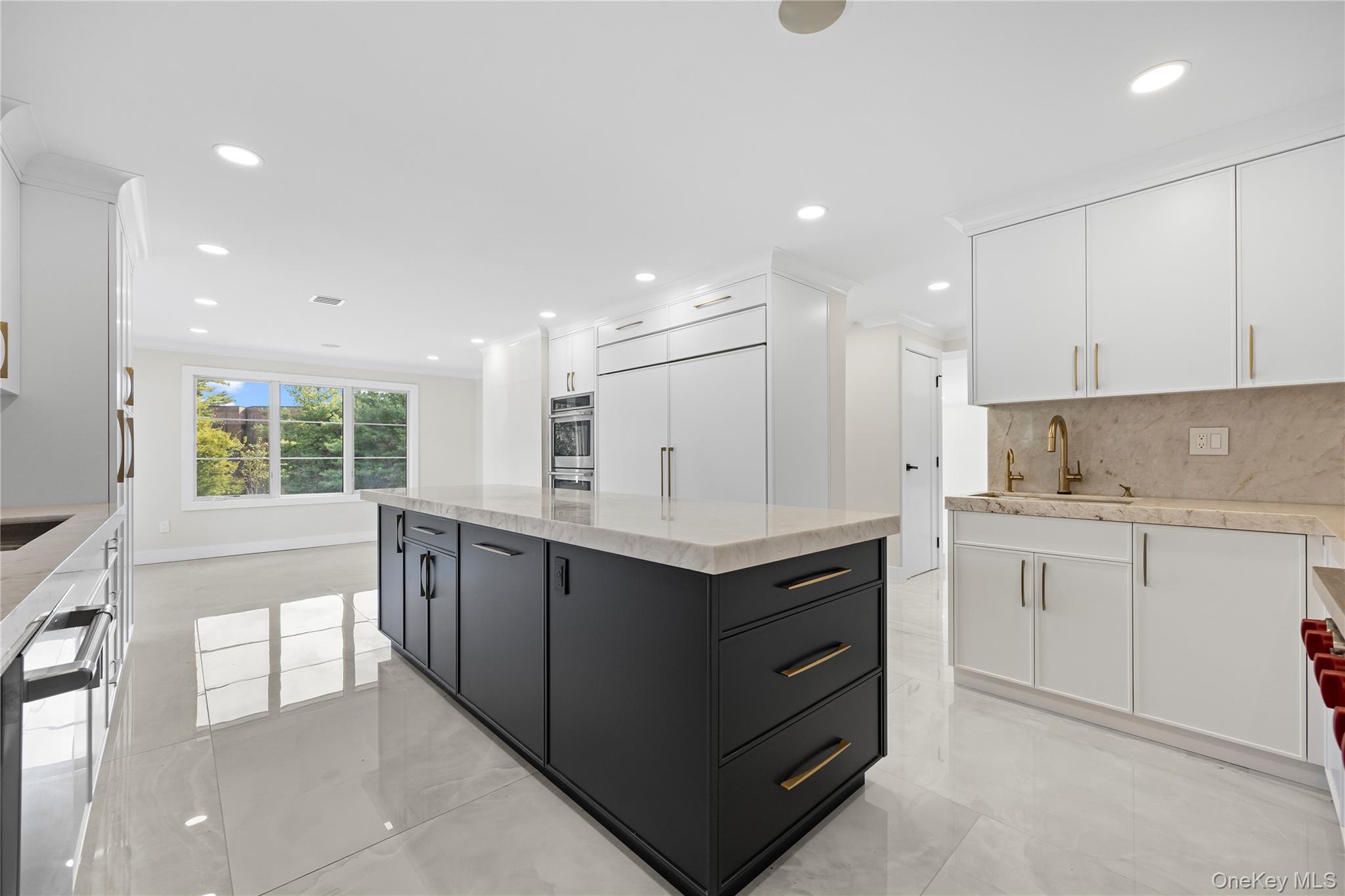 #19 photo, 2 Henry Street, Great Neck , NY 11023