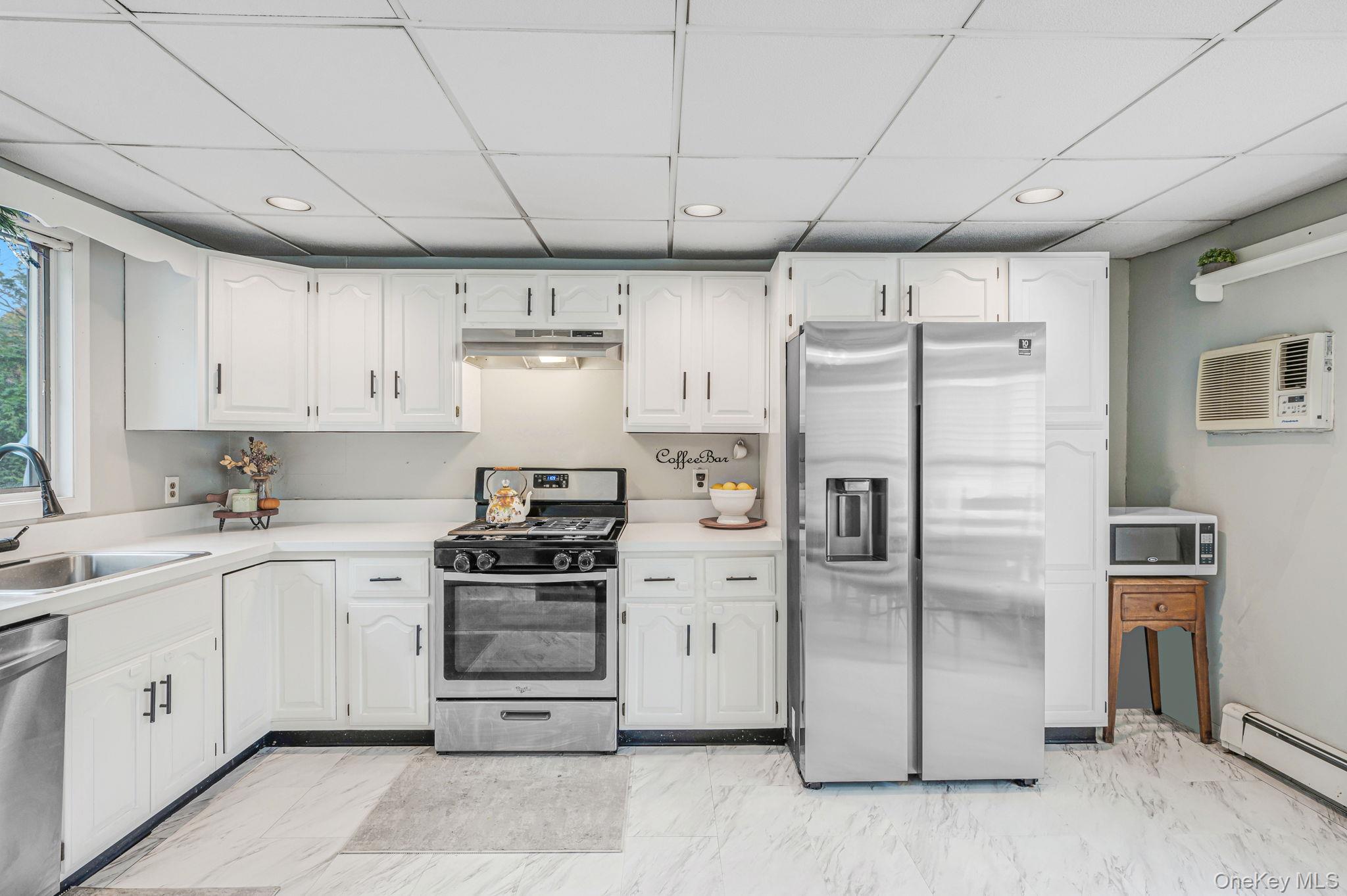 #14 photo, 305 Terry Road, Smithtown , NY 11787