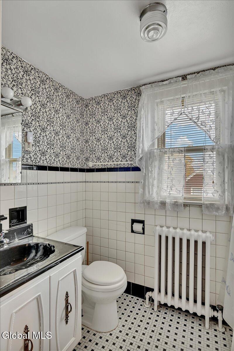 #12 photo, 30 Bonheim Street, Albany , NY 12204