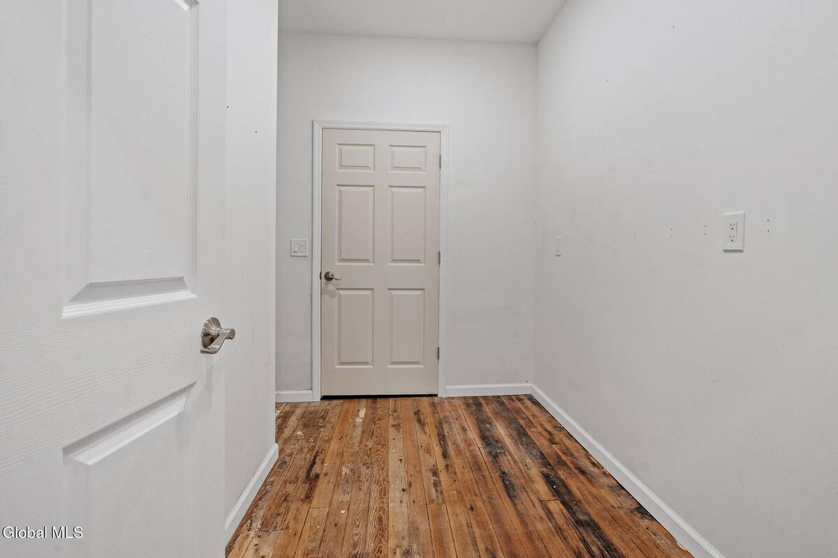 #14 photo, 98 S Main Street, Castleton-on-Hudson , NY 12033