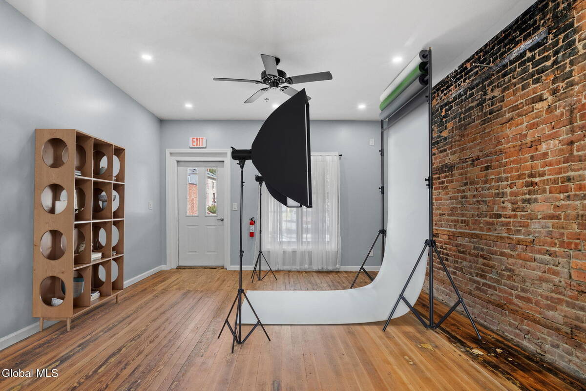 #18 photo, 98 S Main Street, Castleton-on-Hudson , NY 12033