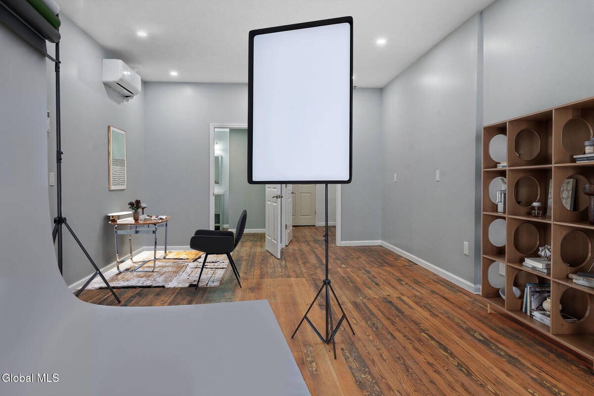 #21 photo, 98 S Main Street, Castleton-on-Hudson , NY 12033