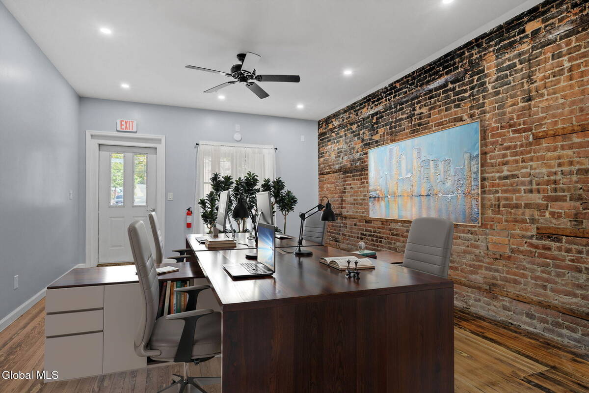 #25 photo, 98 S Main Street, Castleton-on-Hudson , NY 12033