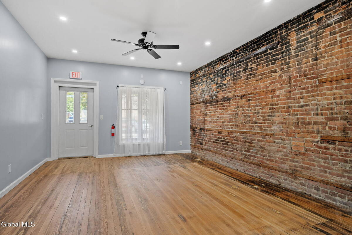 #5 photo, 98 S Main Street, Castleton-on-Hudson , NY 12033