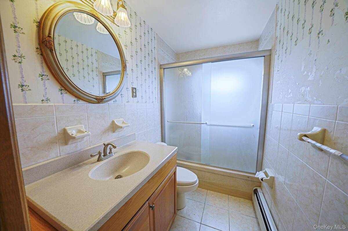 #23 photo, 501 Windmill Avenue, West Babylon , NY 11704