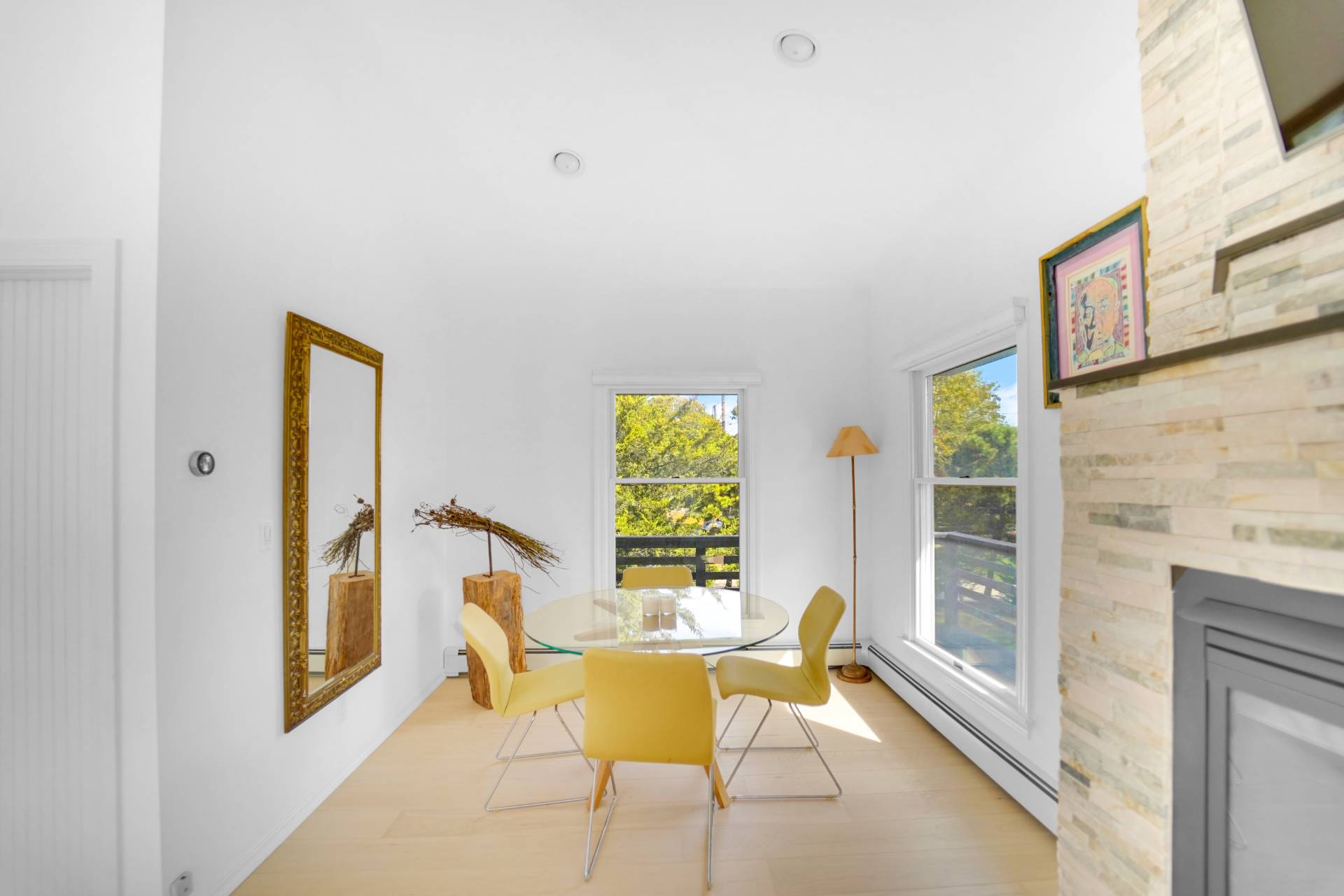 #13 photo, 3 Jefferson Ave, Southampton , NY 11946