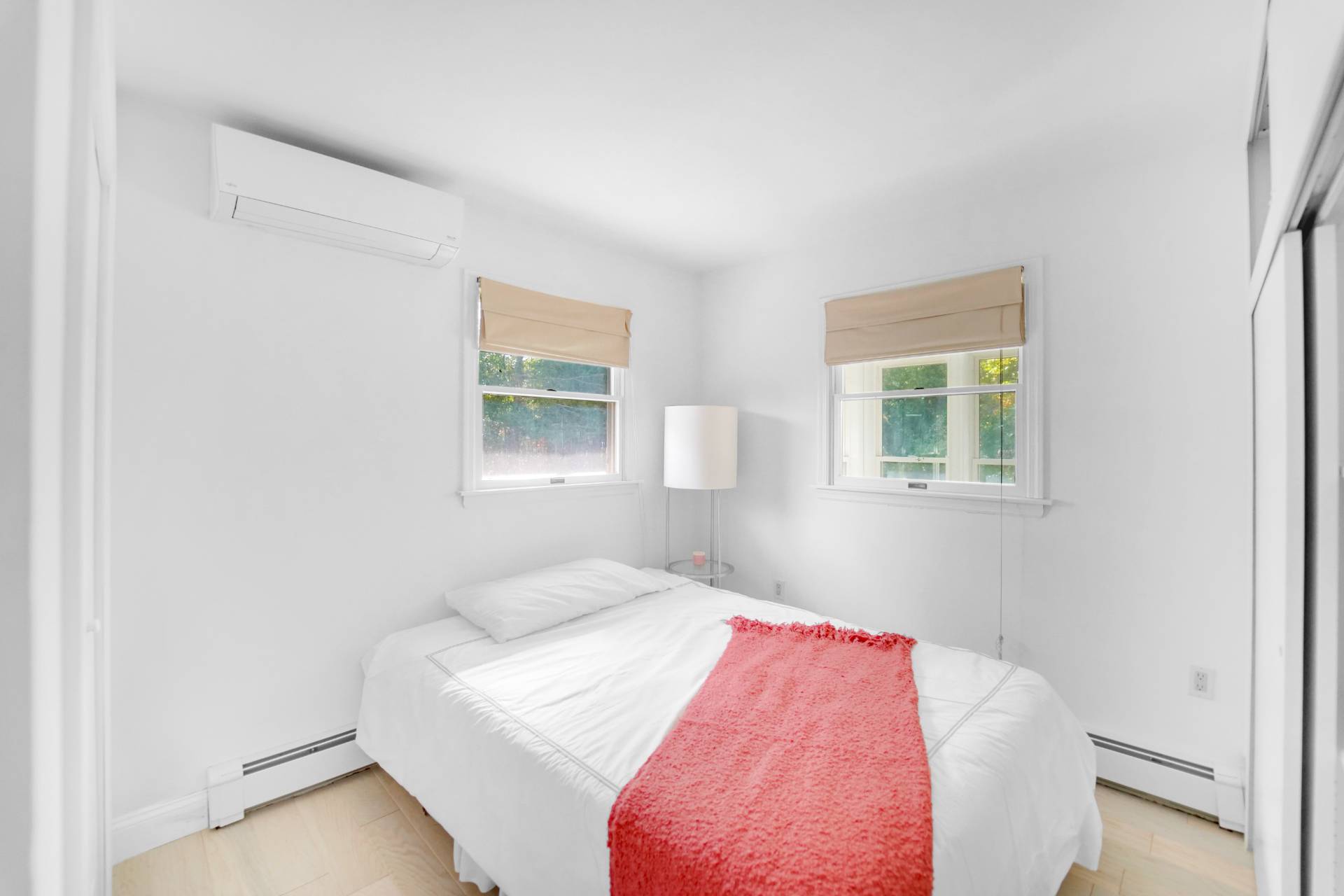 #16 photo, 3 Jefferson Ave, Southampton , NY 11946