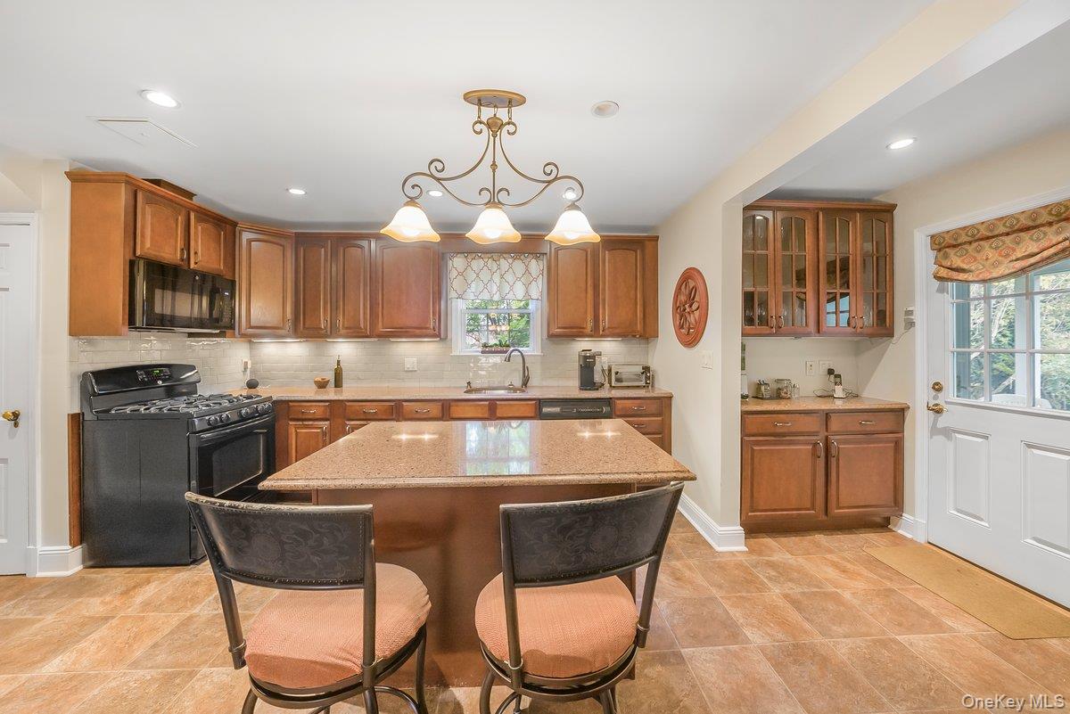 #10 photo, 21 Huntington Drive, Yonkers , NY 10704