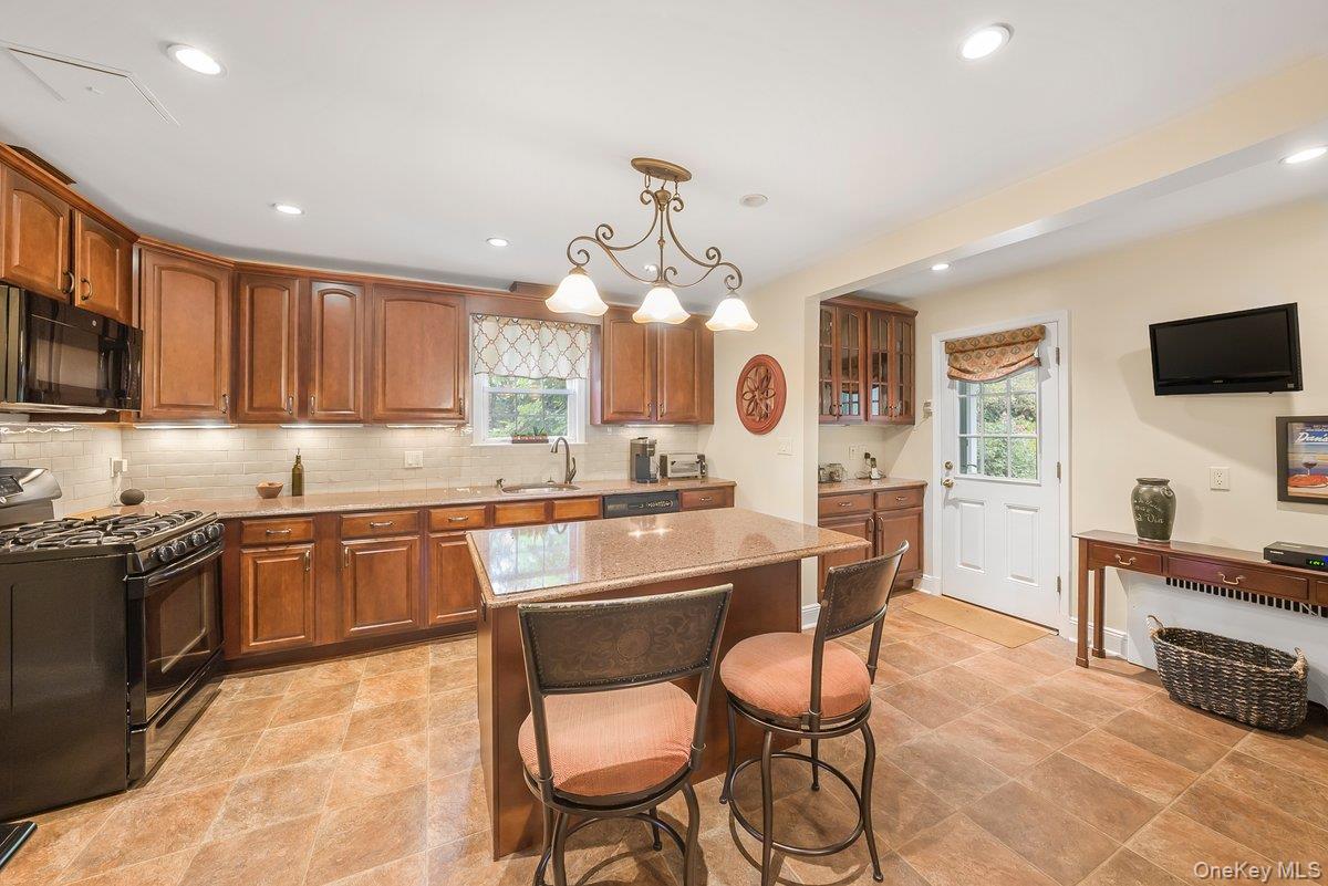 #11 photo, 21 Huntington Drive, Yonkers , NY 10704