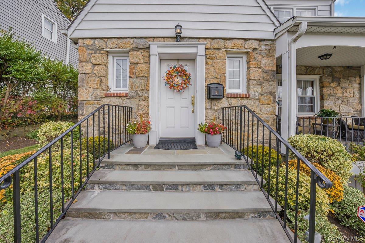 #4 photo, 21 Huntington Drive, Yonkers , NY 10704