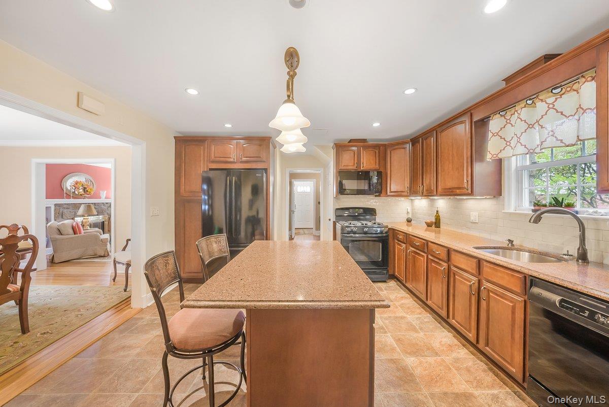 #9 photo, 21 Huntington Drive, Yonkers , NY 10704